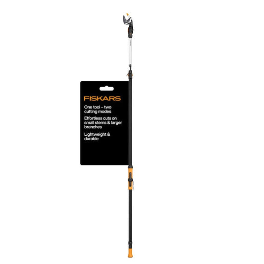 Sekator Fiskars UPX96 do gałęzi na wysięgniku