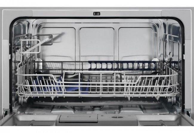 Stalinė indaplovė Electrolux ESF2400OK, juoda sp.