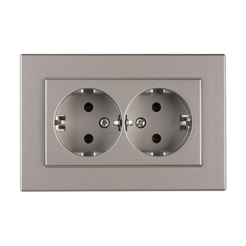 Dvivietis kištukinis lizdas VILMA XP500, metalo spalvos