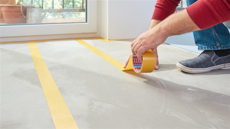 Taśma dwustronnie klejąca Tesa Extra Strong, 10 m x 50 mm