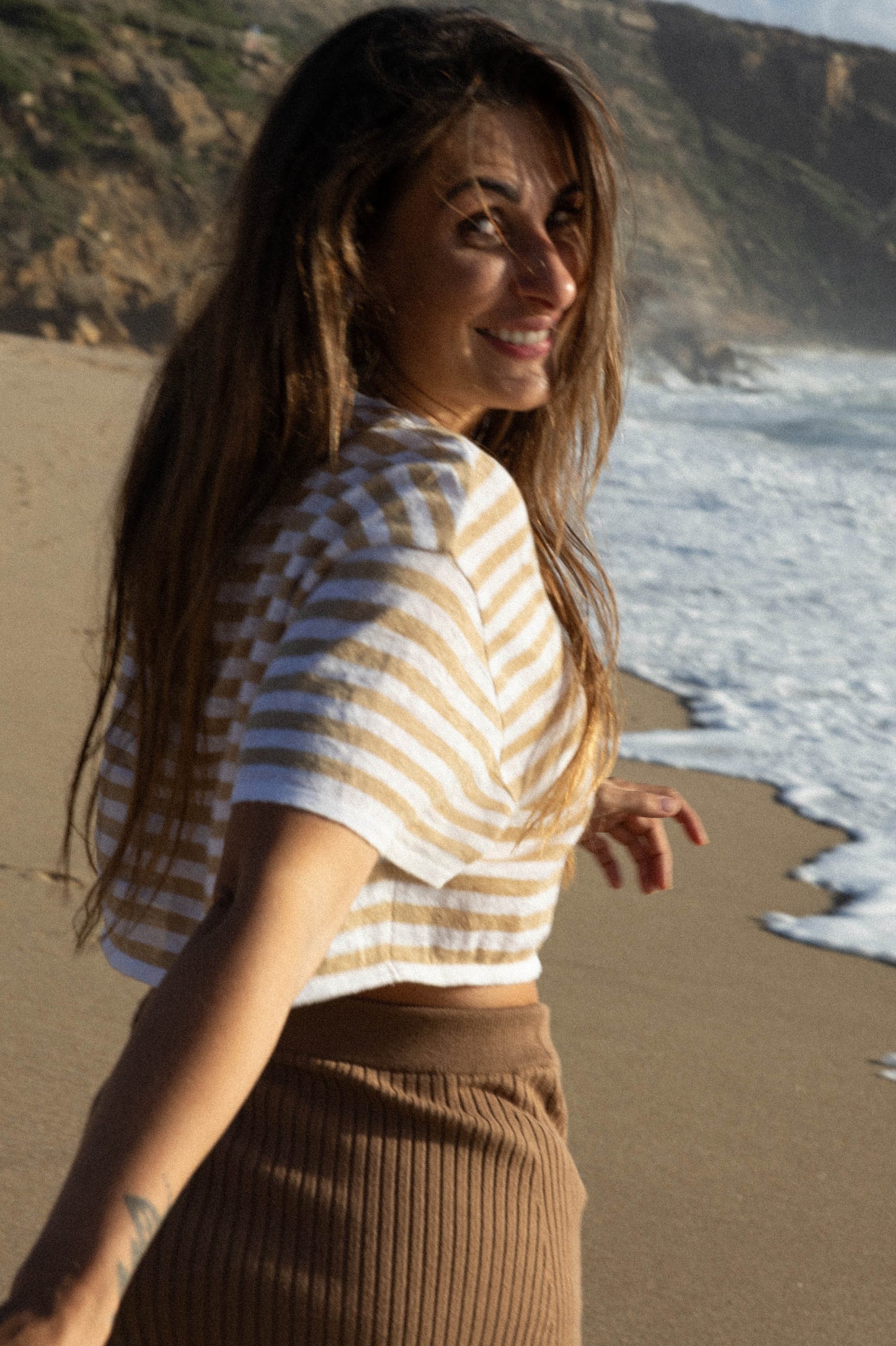 Energia – Crop-Top aus 100 % Leinen in Sand