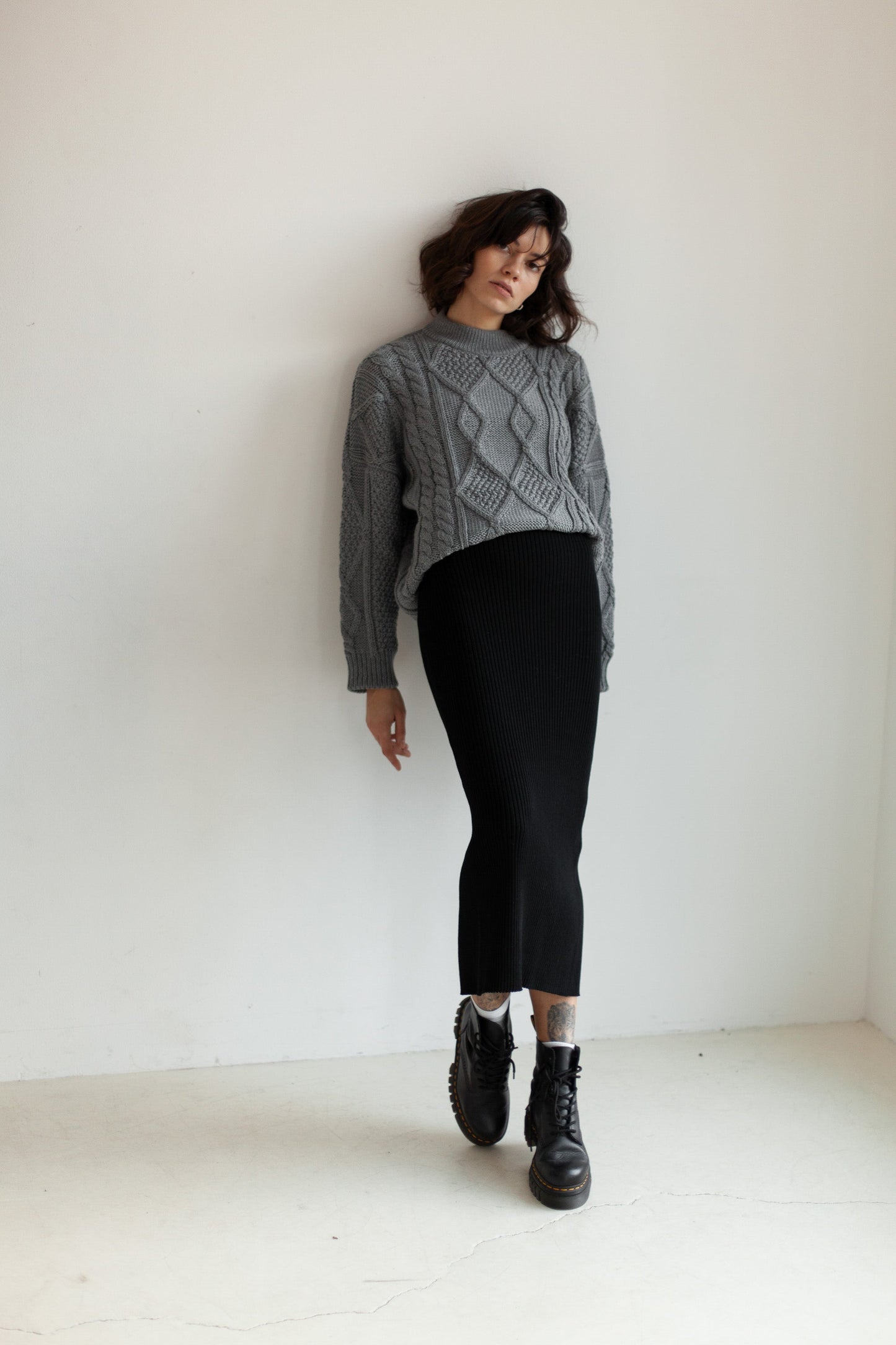 Nonna Zopfmusterpullover aus 100 % Merinowolle Grau