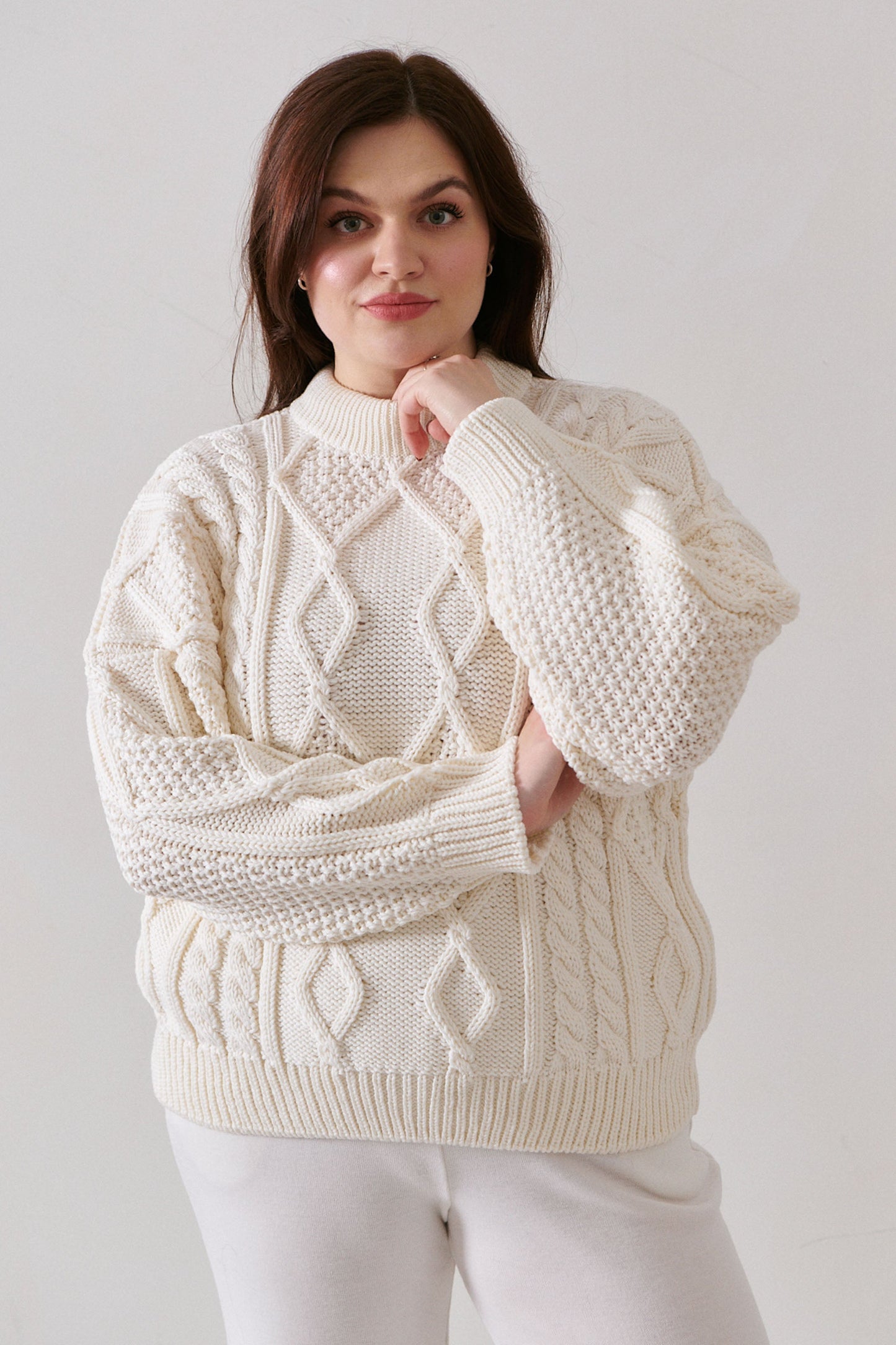 Nonna Zopfmusterpullover aus 100 % Merinowolle Weiß