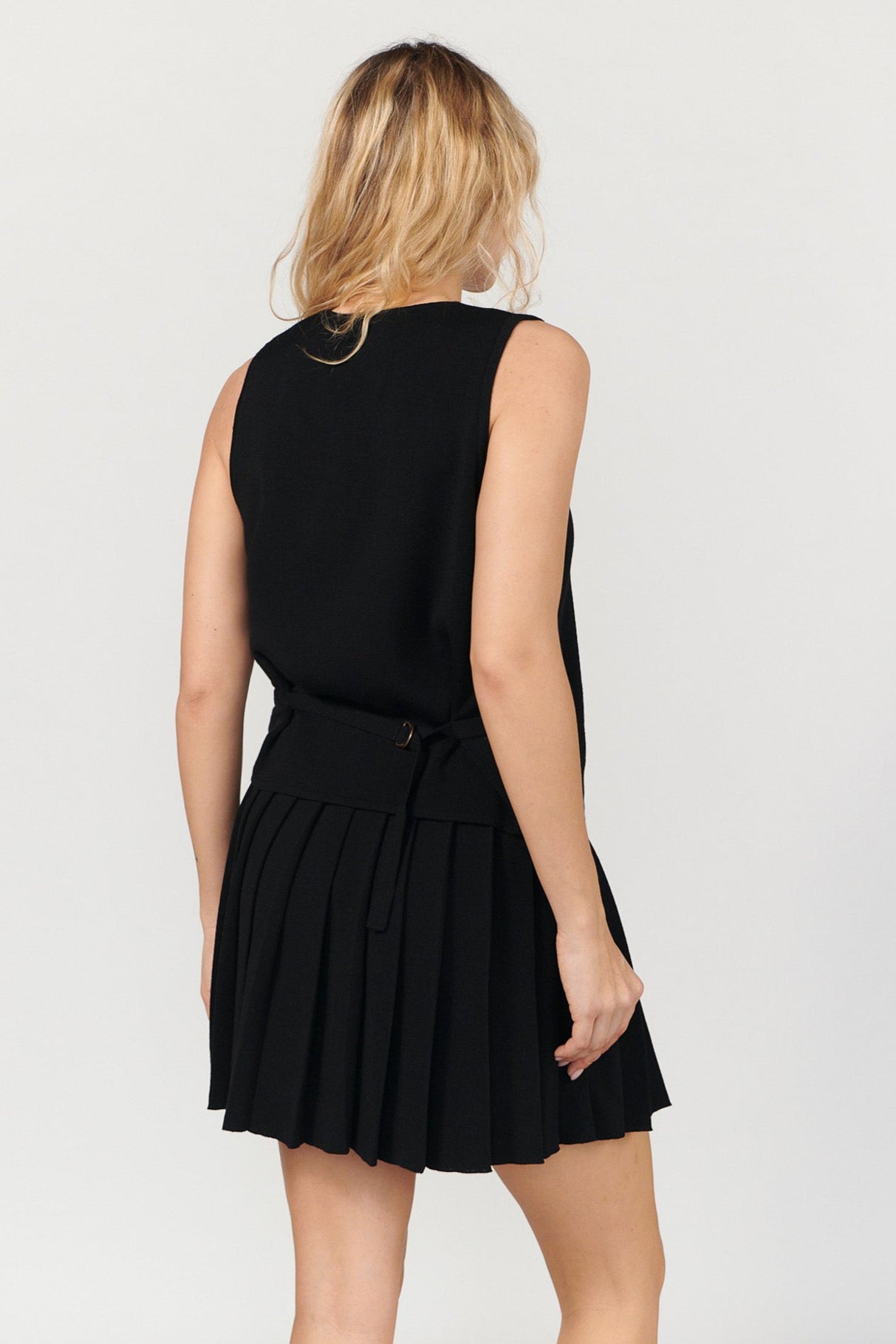 Piccolo Pleated 100% Merino Mini Skirt Black
