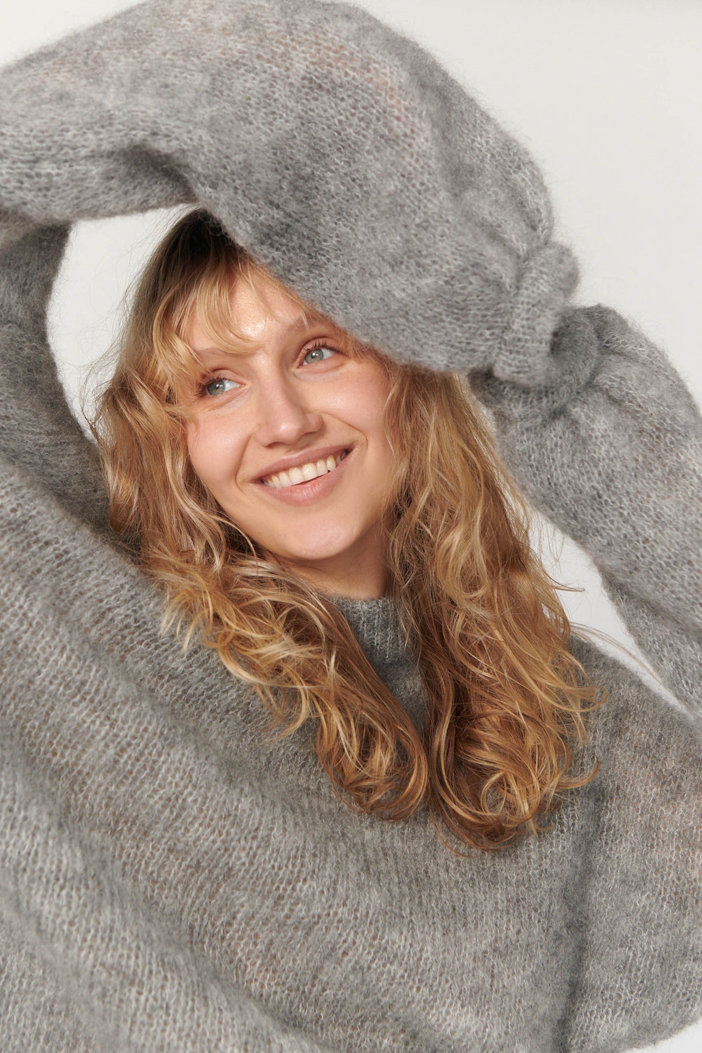 Melody Mohairpullover Grau