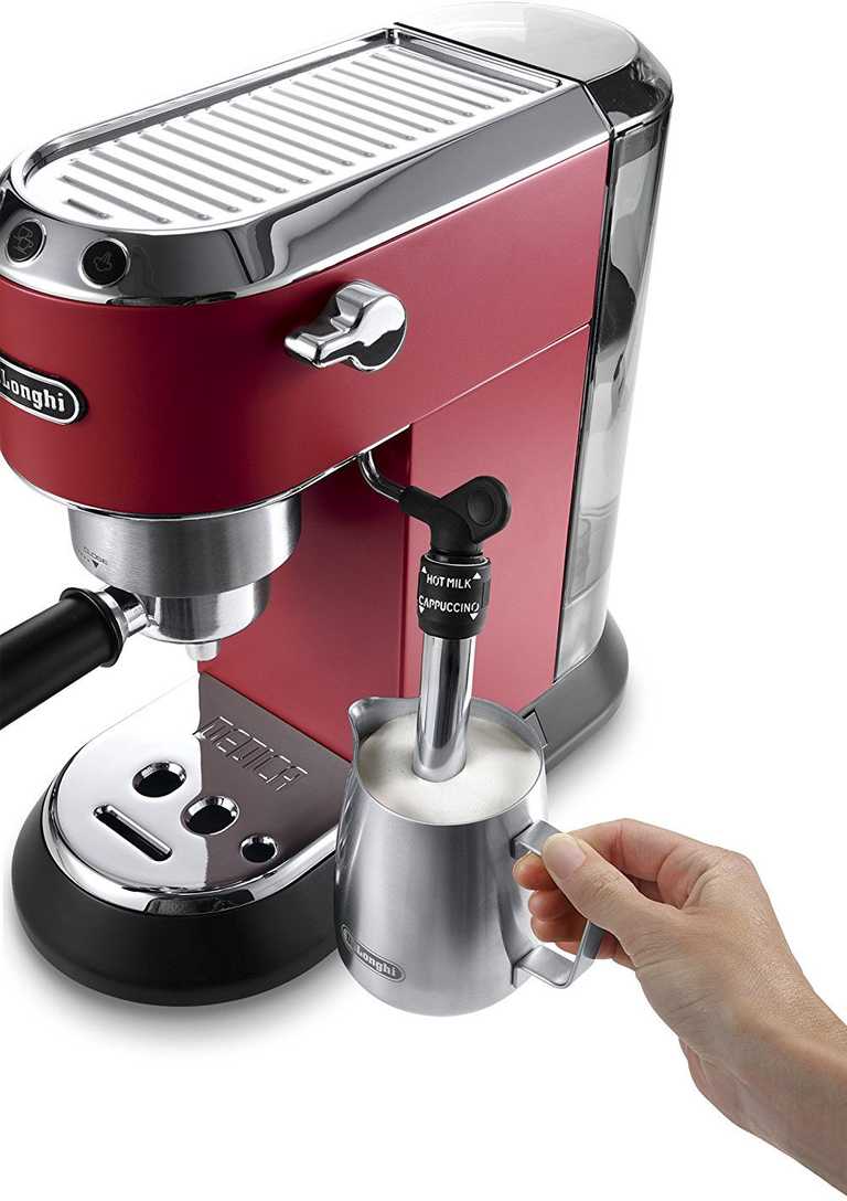 DeLonghi EC685M Pusiau Automatinis Kavos Aparatas - ESE Tabletės, Pieno Putos, 1.1L
