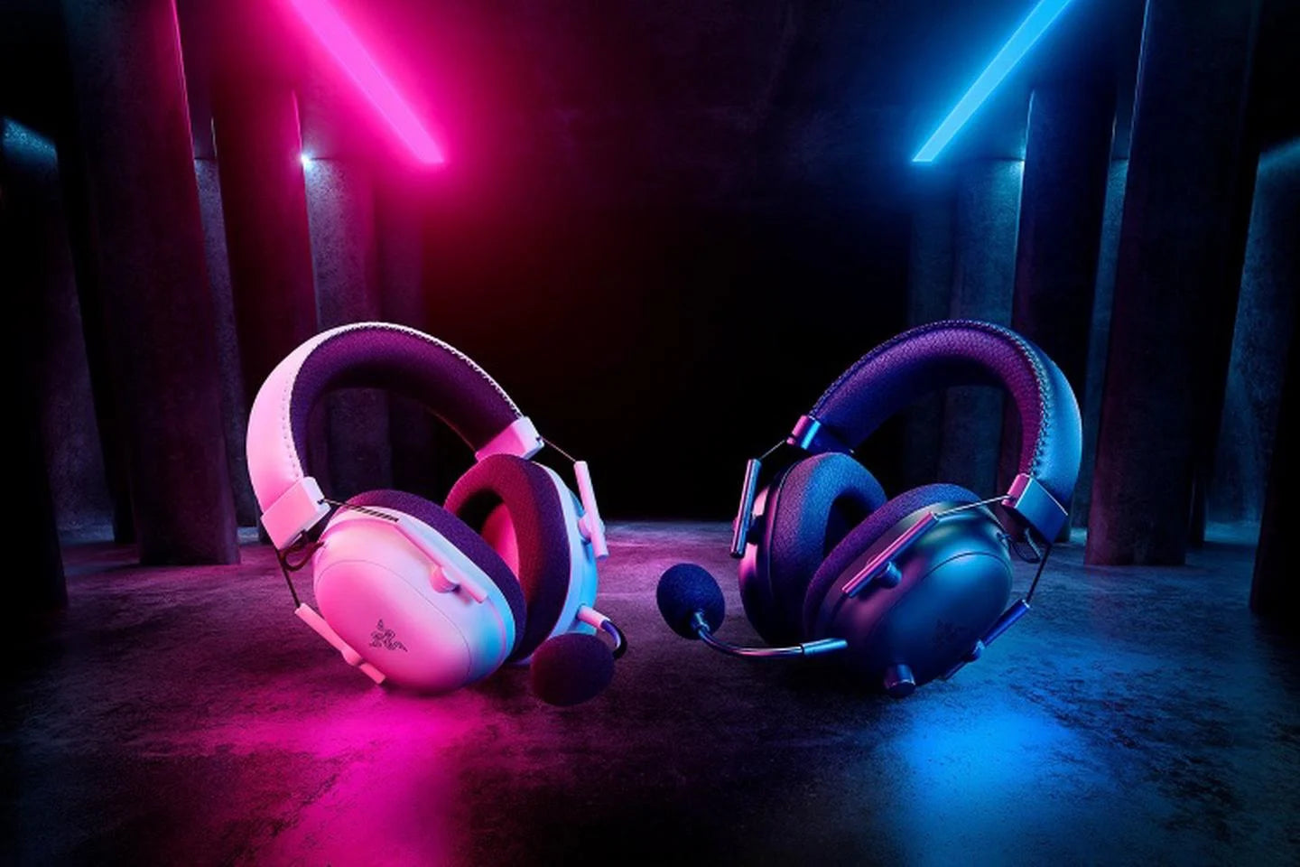 Razer BlackShark V2 Pro (2023), juodos – Belaidės žaidimų ausinės su mikrofonu
