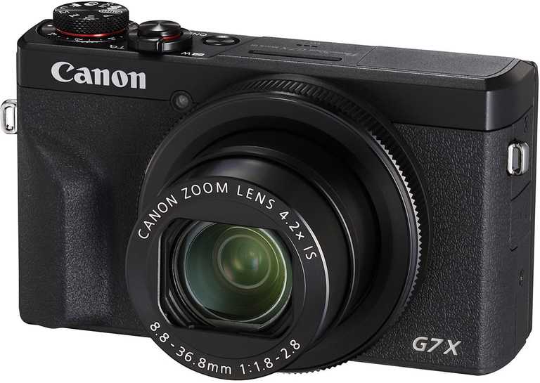 Sony Alpha A7 III Sisteminis Fotoaparatas - 24.2MP Full-Frame + 28-70mm Kit