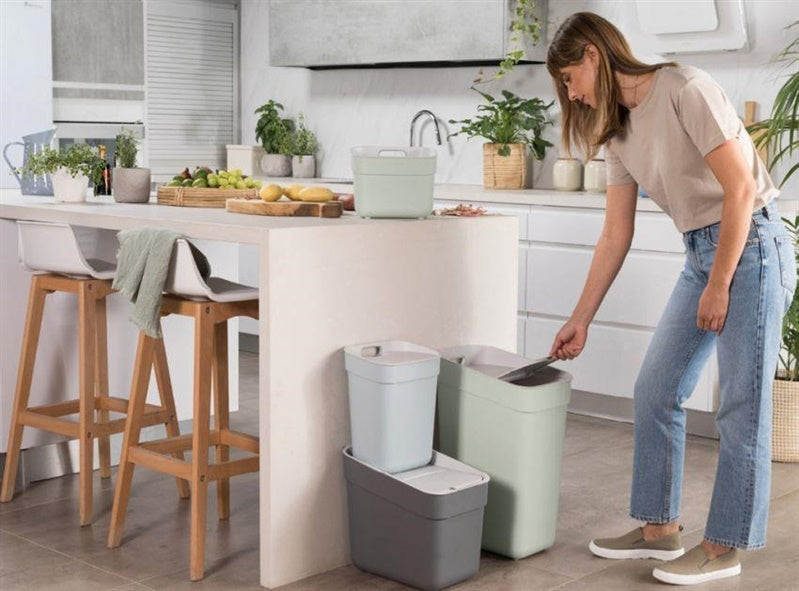 Kosz do segregacji odpadów CURVER, 30 l, antracyt