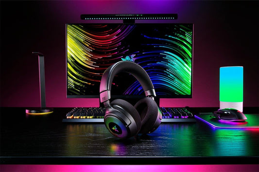 Belaidės žaidimų ausinės Razer Kraken V4, juodos
