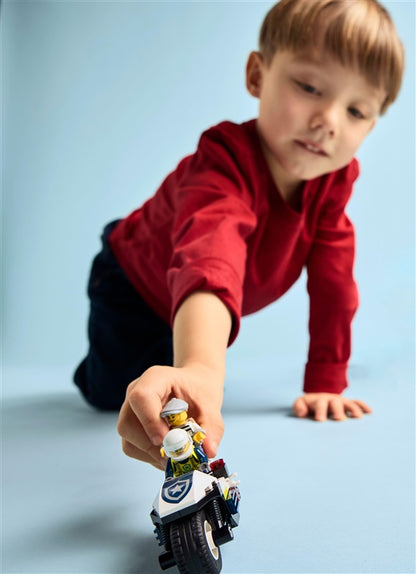 Konstruktor LEGO® City Pościg policyjny motocyklem 60455