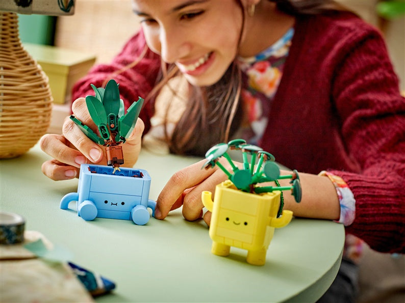 Konstruktorius LEGO® Botanicals Happy Plants 10349, 217 vnt.