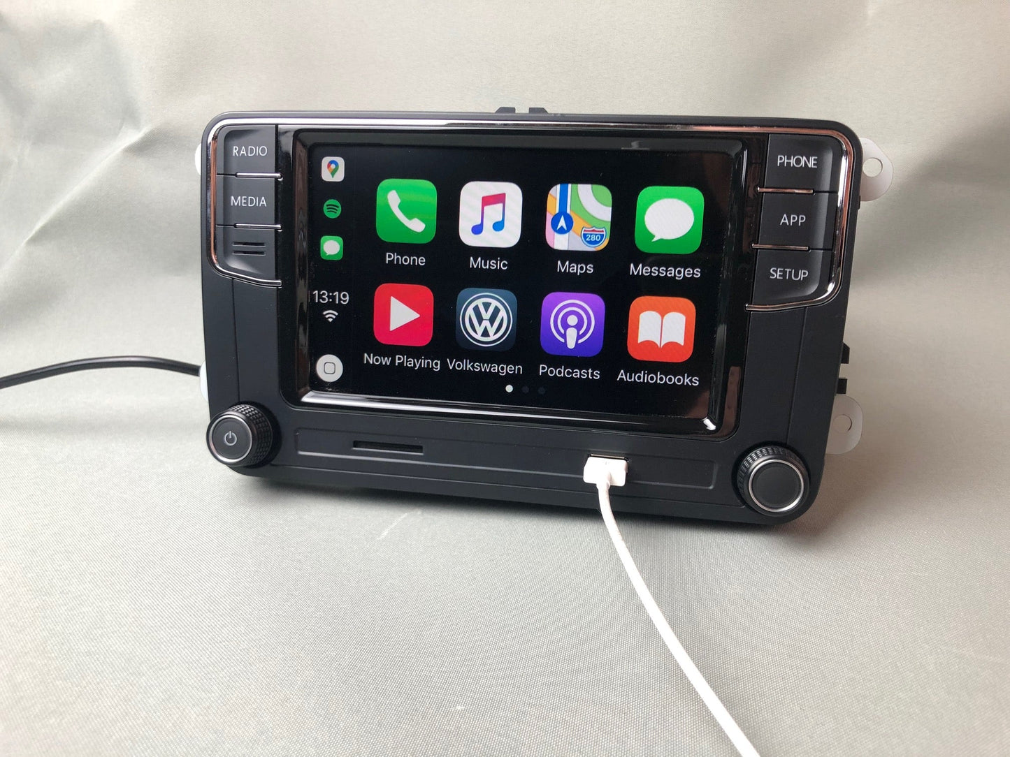 Volkswagen VW RCD 330G CarPlay and Android Car Navigation System Multimedia GPS