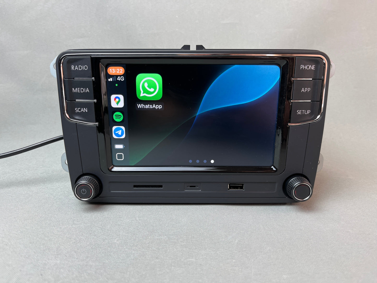 Volkswagen VW RCD 330G Wireless CarPlay and Android Car Navigation System Multimedia AUX GPS