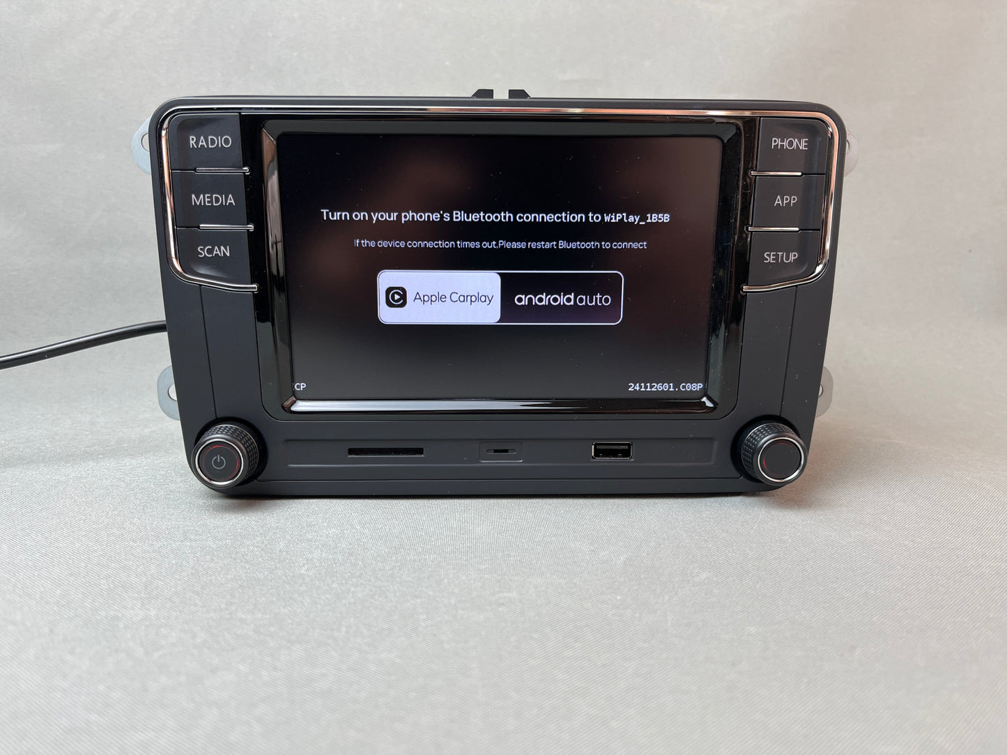 Volkswagen VW RCD 330G Wireless CarPlay and Android Car Navigation System Multimedia AUX GPS