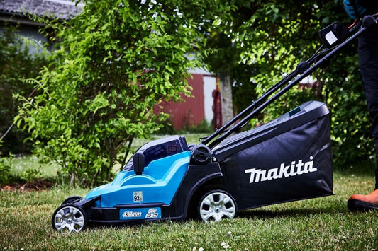 Akumuliatorinė vejapjovė MAKITA DLM432Z 2x18 V