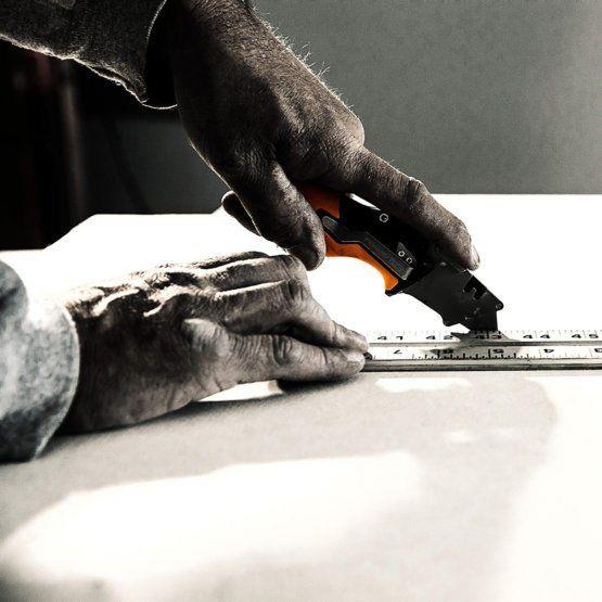Fiskars CarbonMax, nóż składany, 160 mm
