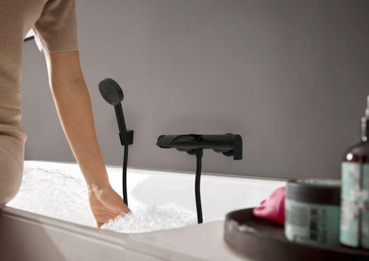 Bateria umywalkowa Hansgrohe Vivenis 75420670, czarna