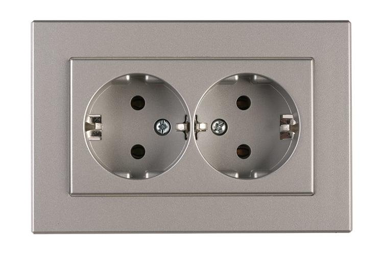 Podwójne gniazdo VILMA XP500, metaliczne