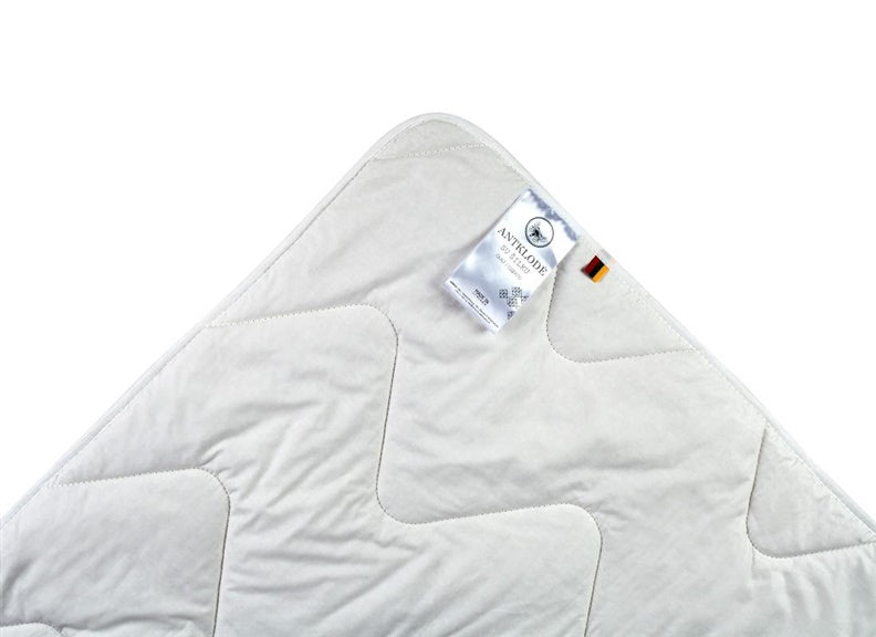Antklodė COMCO SILK 4/140200-0, 140×200 cm, balta