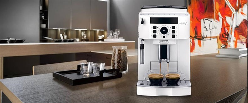 Kavos aparatas Delonghi Magnifica ECAM 21.117.W