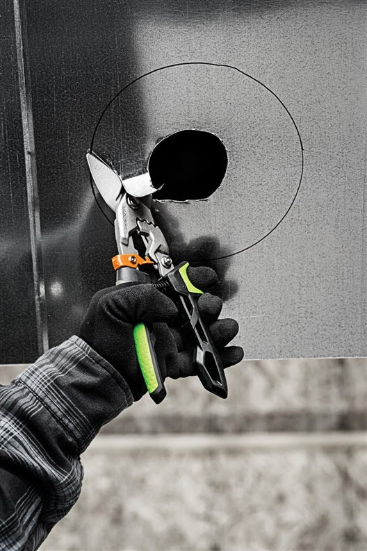 Skardos žirklės FISKARS dešininio kirpimo PowerGear Aviation