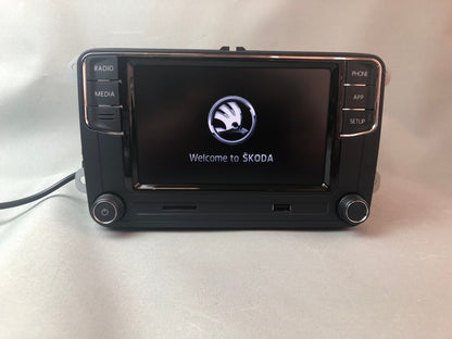 Skoda RCD 360 PRO CarPlay and Android Auto Car Navigation System Multimedia GPS