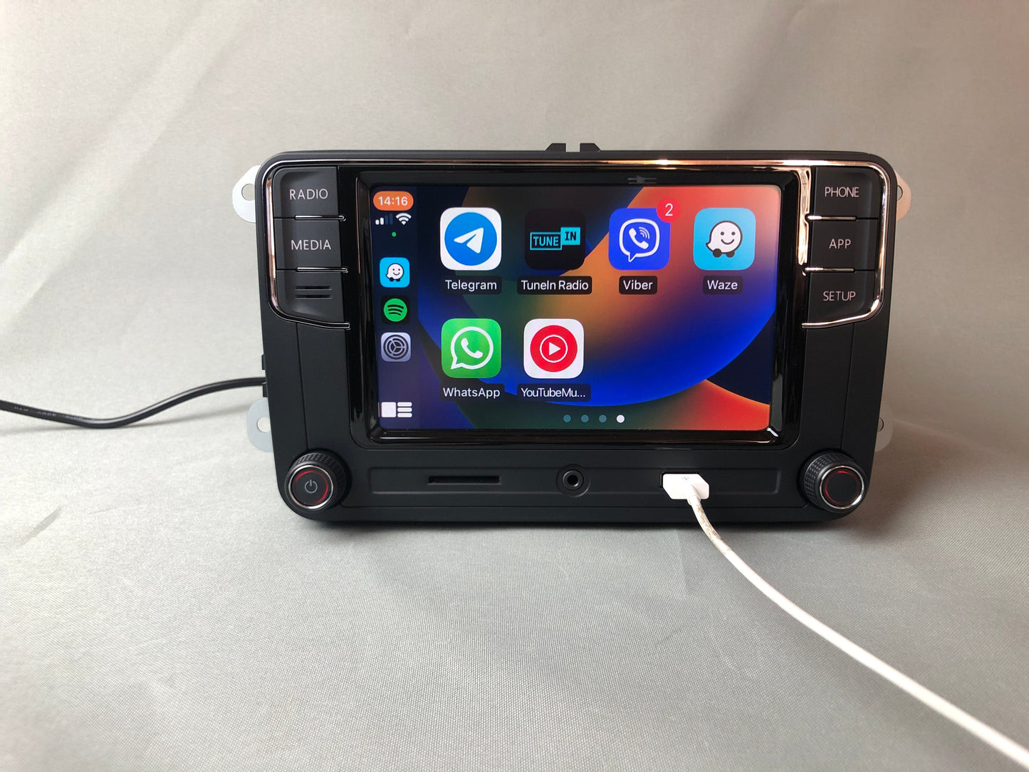 Volkswagen VW RCD 330 CarPlay and Android Car Navigation System Multimedia AUX GPS