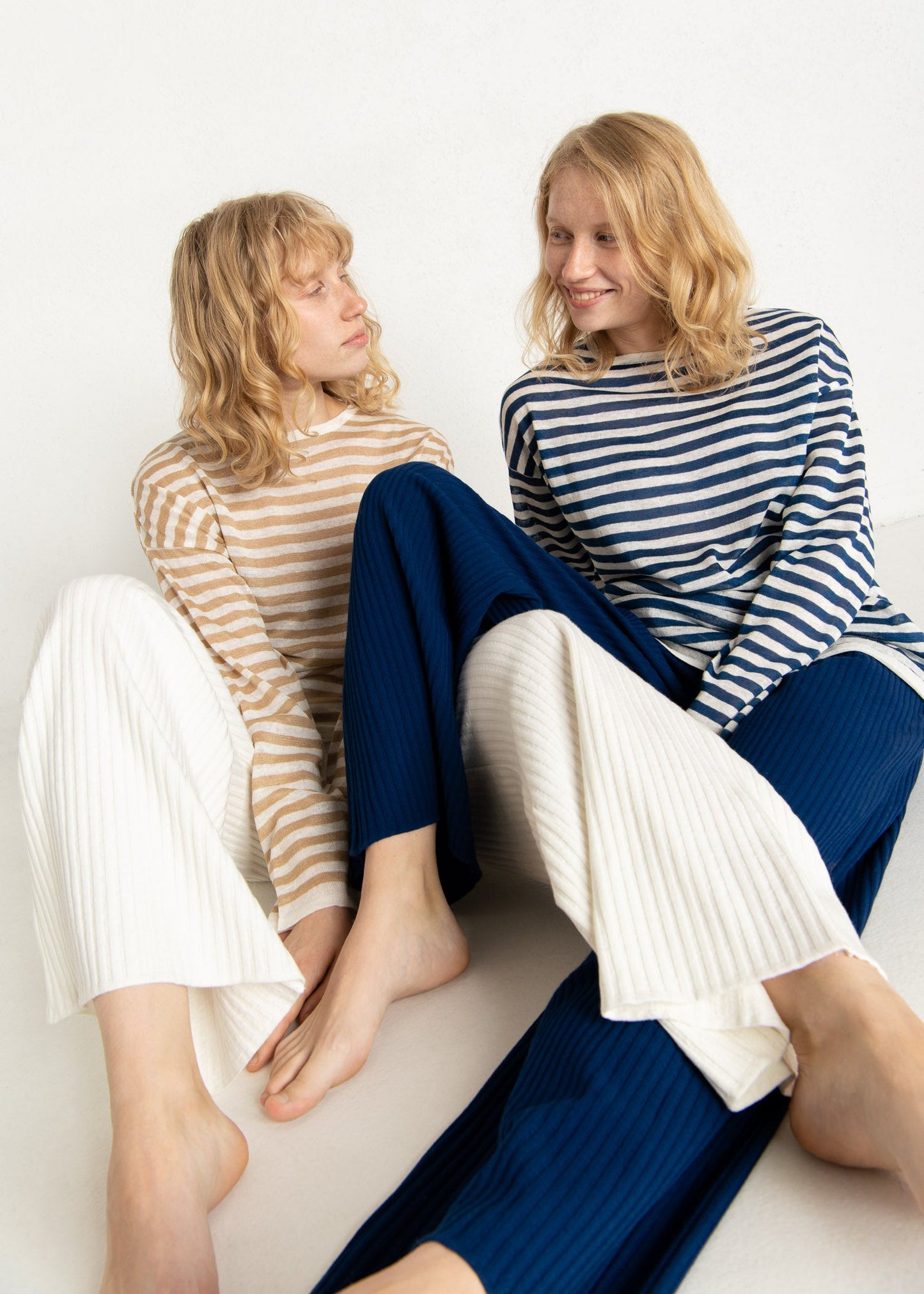 Tanto 100% Linen Long-Sleeve Top Navy *UNISEX*