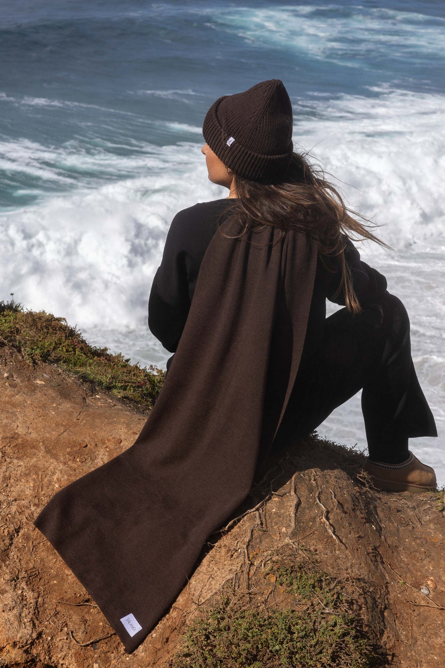 Via 100% Merino Scarf Chocolate