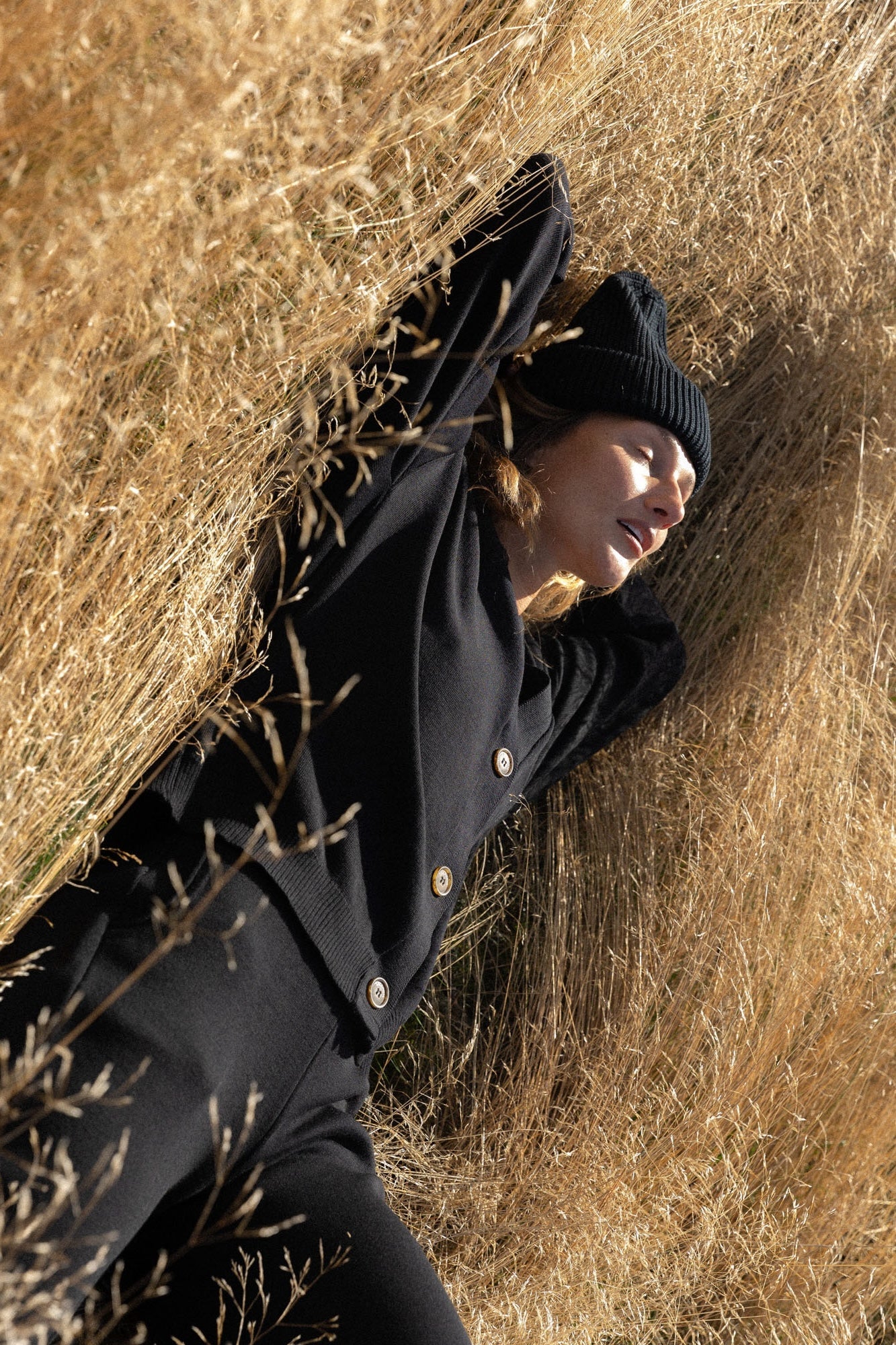 Bene 100% Merino Cardigan Black