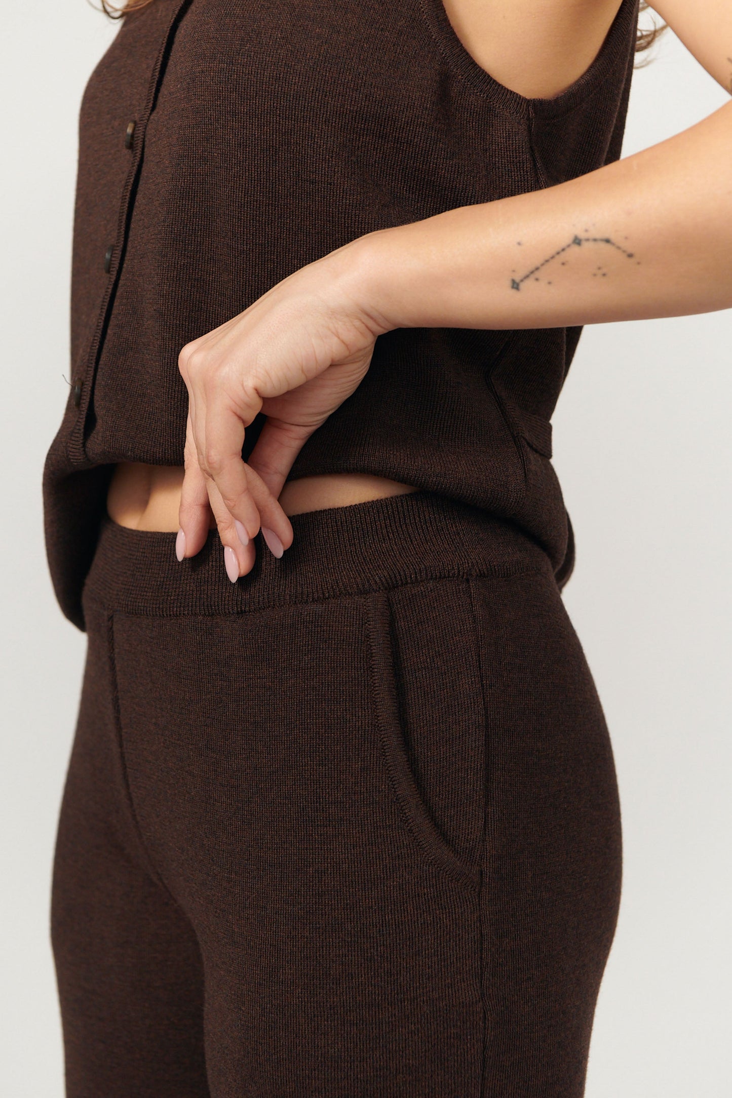 Ora 100% Merino Hose Schokolade