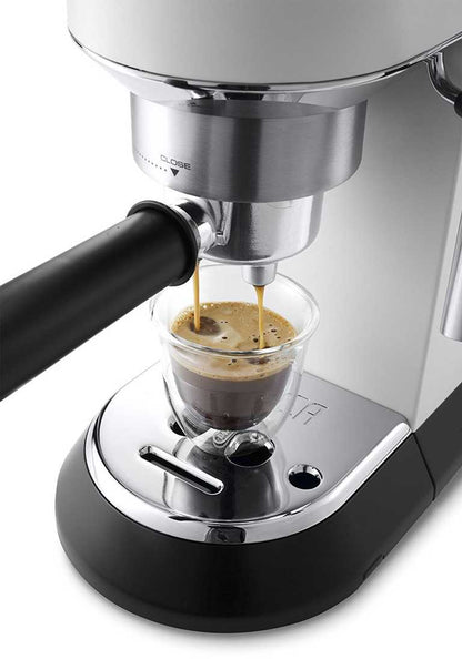 DeLonghi EC685M Pusiau Automatinis Kavos Aparatas - ESE Tabletės, Pieno Putos, 1.1L