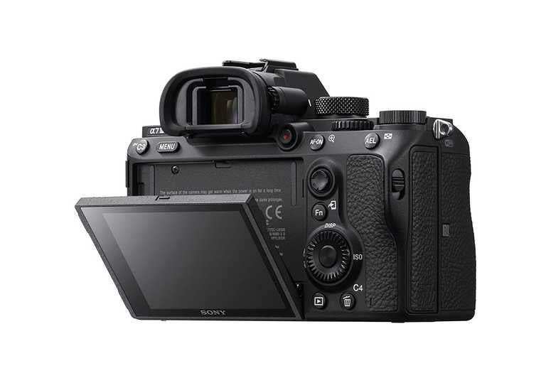 Sony Alpha A7 III sistēmas kamera — 24,2 MP pilnkadra 4K HDR video
