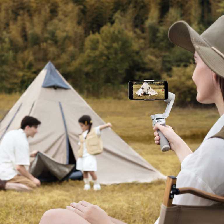 🎬 DJI Osmo Mobile SE Gray – Stabilizator telefonu | DynamicZoom | Sterowanie gestami | 4 tryby gimbala | Edycja AI
